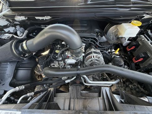 Used 2022 RAM 1500 Big Horn w/ Night Edition AWD/4WD image 10