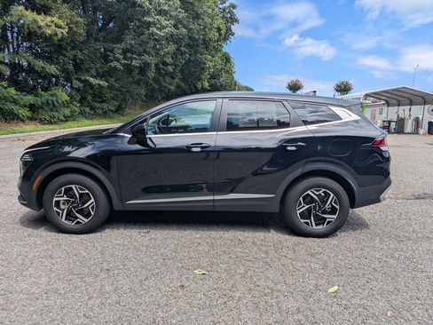 Used 2025 Kia Sportage LX AWD/4WD image 7