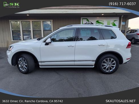 Used 2011 Volkswagen Touareg VR6 AWD/4WD image 13