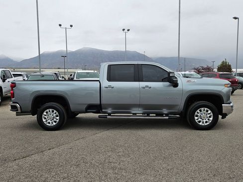Used 2024 Chevrolet Silverado 3500 LT w/ All Star Edition AWD/4WD image 2