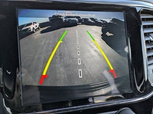 Used 2019 Jeep Grand Cherokee Laredo w/ Laredo X Package image 19