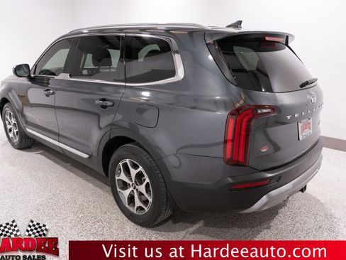 Used 2020 Kia Telluride EX w/ Towing Package FWD image 3