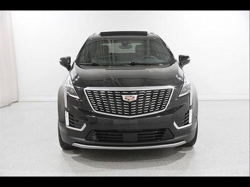 Used 2024 Cadillac XT5 Premium Luxury w/ Technology Package AWD/4WD image 2