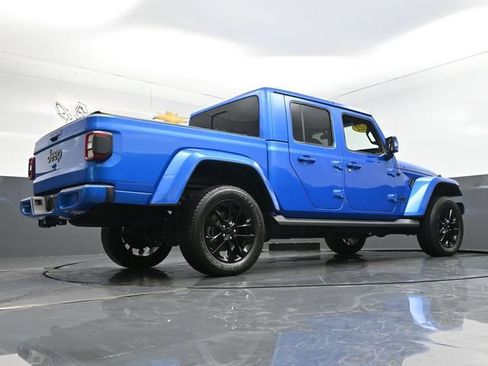 Used 2022 Jeep Gladiator Overland AWD/4WD image 32