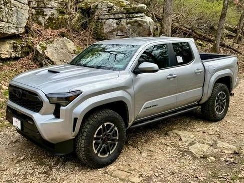 New 2026 Toyota Tacoma TRD Sport image 7