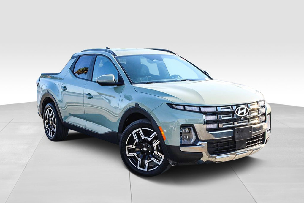 Used 2025 Hyundai Santa Cruz Limited AWD/4WD image 2