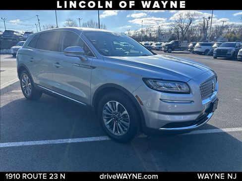 Certified 2023 Lincoln Nautilus AWD w/ Premium Package image 9