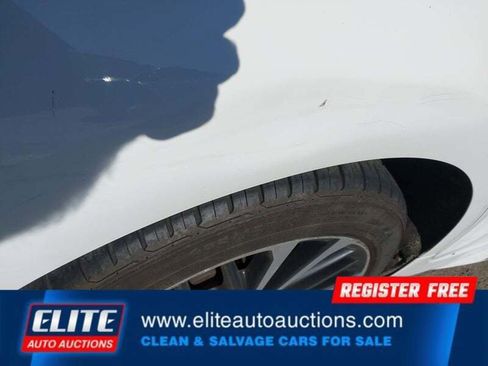 Used 2019 Toyota Camry SE image 26