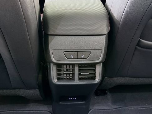 New 2026 Chevrolet Equinox RS w/ Convenience Package III FWD image 29
