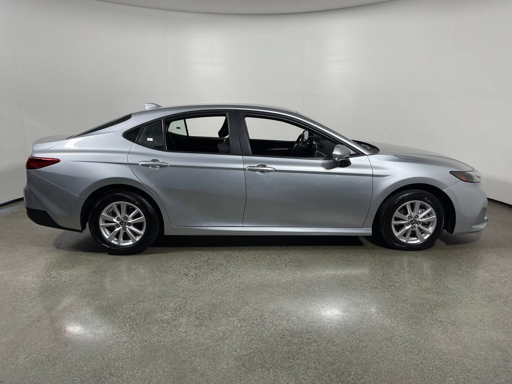 Used 2025 Toyota Camry LE w/ Convenience Package AWD/4WD image 2