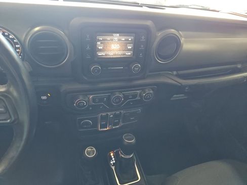 Used 2021 Jeep Gladiator Sport AWD/4WD image 6