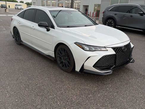 Used 2020 Toyota Avalon TRD image 2