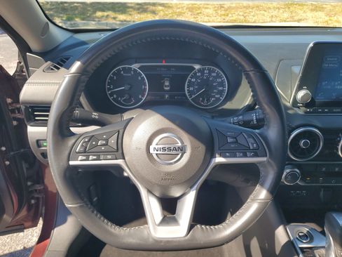 Certified 2022 Nissan Sentra SV image 15