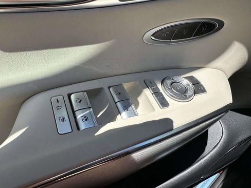 New 2026 Genesis GV70 2.5T Advanced AWD/4WD image 33