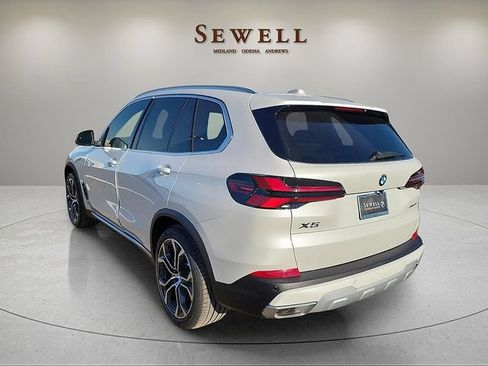 Used 2026 BMW X5 xDrive40i w/ Climate Comfort Package AWD/4WD image 3