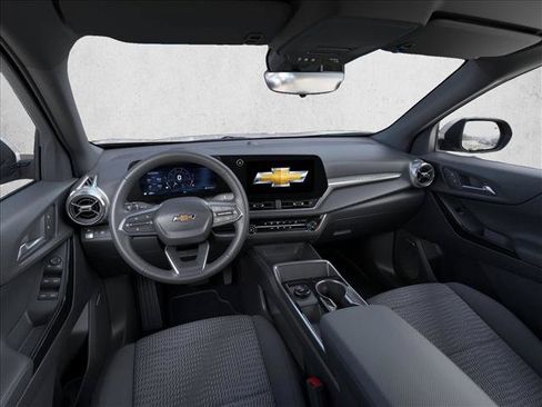 New 2026 Chevrolet Equinox LT w/ Safety and Technology Package FWD image 15