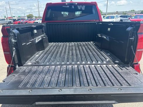 Used 2025 Toyota Tacoma TRD Off-Road AWD/4WD image 12