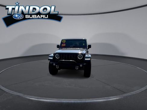 Used 2021 Jeep Gladiator Sport AWD/4WD image 3