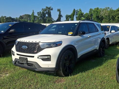 Used 2021 Ford Explorer ST w/ Equipment Group 401A AWD/4WD image 3