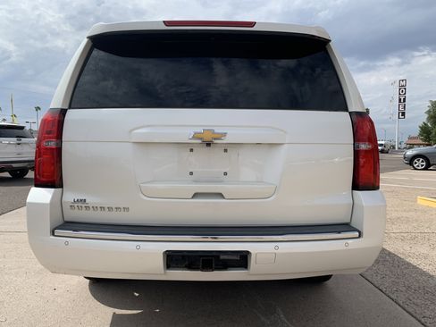 Used 2015 Chevrolet Suburban LTZ image 6