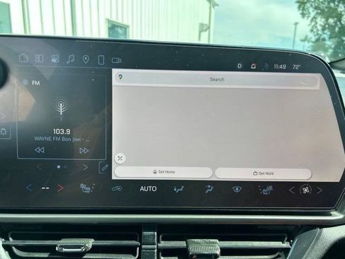 Used 2025 Chevrolet Equinox EV RS FWD image 25