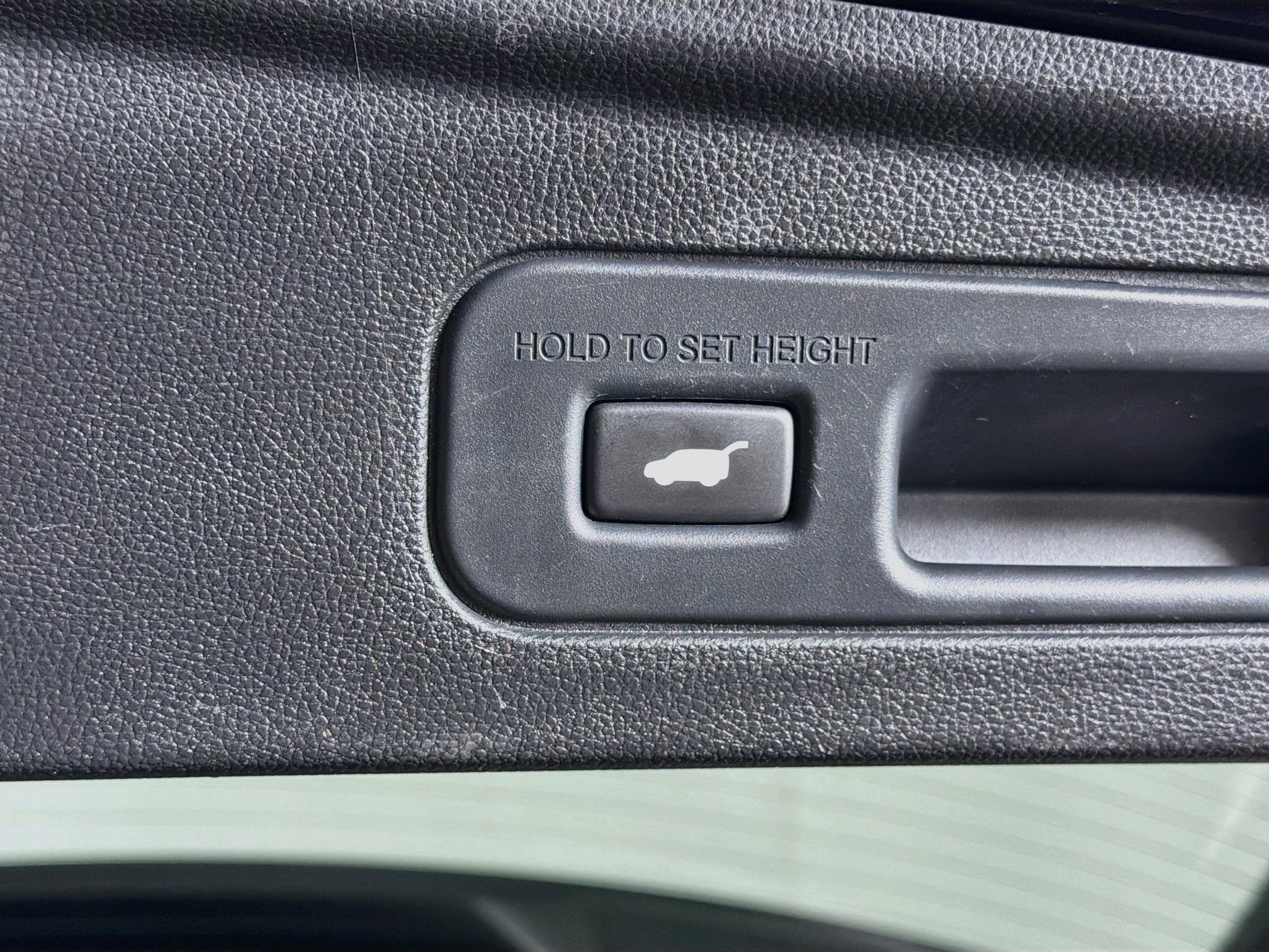 Used 2022 Acura MDX w/ Technology Package FWD image 32