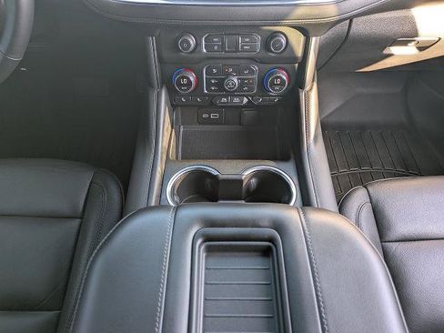 Certified 2024 Chevrolet Suburban LT w/ LT Signature Plus Package RWD image 20