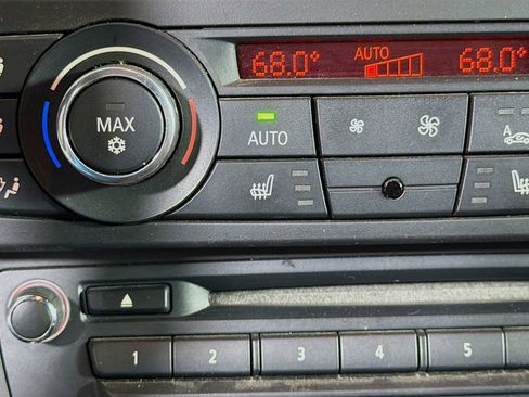 Used 2012 BMW 328i Convertible image 24