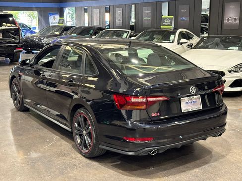 Used 2019 Volkswagen Jetta GLI FWD image 12