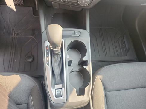 Used 2025 Chevrolet Trax LS w/ LS Convenience Package FWD image 15