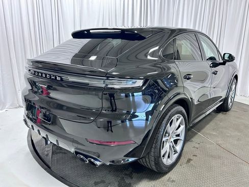 Certified 2026 Porsche Cayenne Coupe AWD/4WD image 35