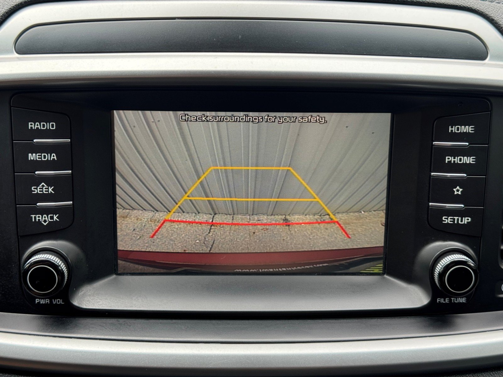 Used 2019 Kia Sorento FWD image 23