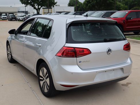 Used 2015 Volkswagen e-Golf SEL Premium FWD image 6