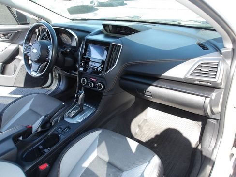 Used 2021 Subaru Crosstrek 2.0i Premium w/ Moonroof Package AWD/4WD image 13