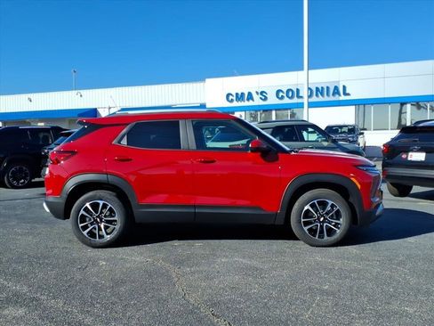 New 2026 Chevrolet TrailBlazer LT AWD/4WD image 2