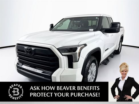 Used 2022 Toyota Tundra SR5 w/ SR5 Premium Package RWD image 1