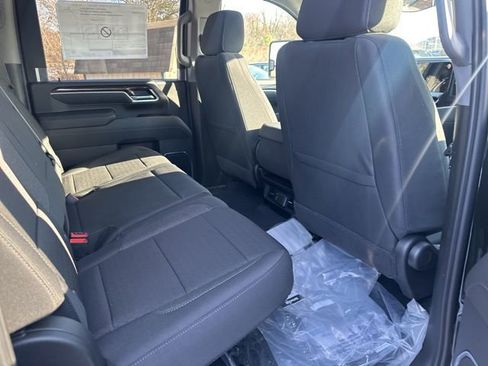 New 2026 GMC Sierra 2500 SLE image 22