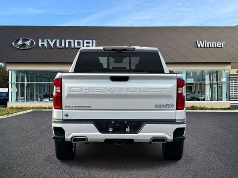 Used 2024 Chevrolet Silverado 1500 High Country AWD/4WD image 3