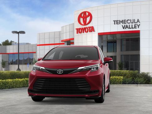 New 2026 Toyota Sienna LE image 21