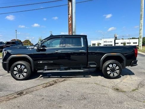 Used 2025 GMC Sierra 2500 Denali w/ Denali Reserve Package AWD/4WD image 25