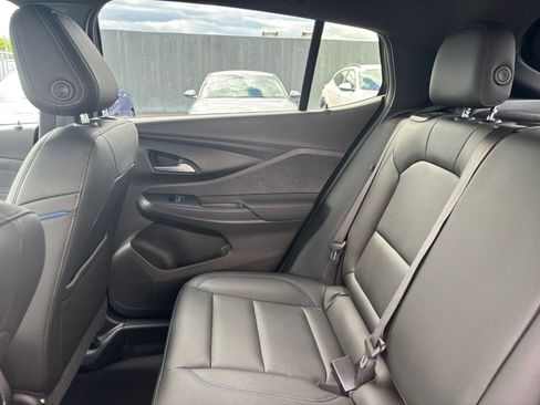 Used 2025 Buick Envista Sport Touring FWD image 39