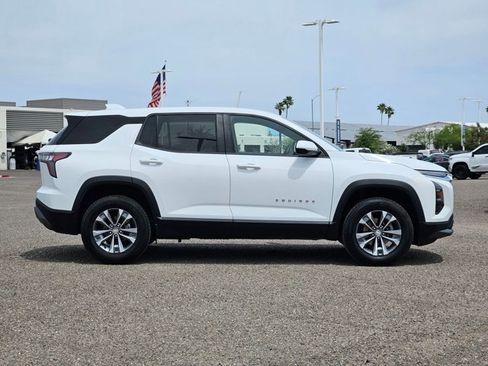 Used 2026 Chevrolet Equinox LT image 4