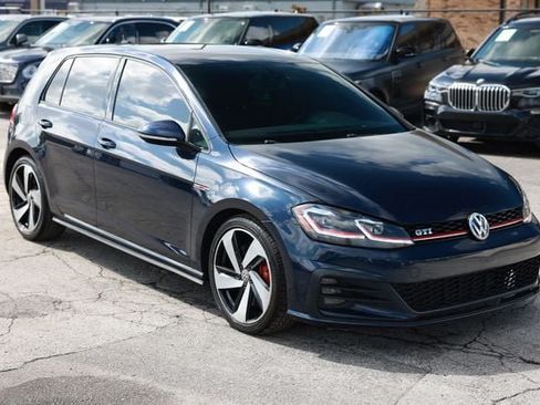 Used 2018 Volkswagen GTI SE FWD image 18