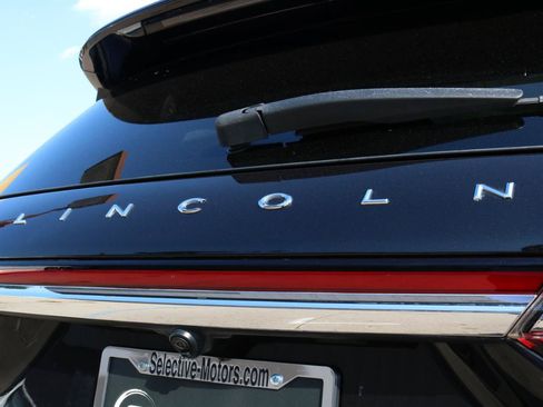 Used 2021 Lincoln Corsair Reserve w/ Equipment Group 201A AWD/4WD image 13
