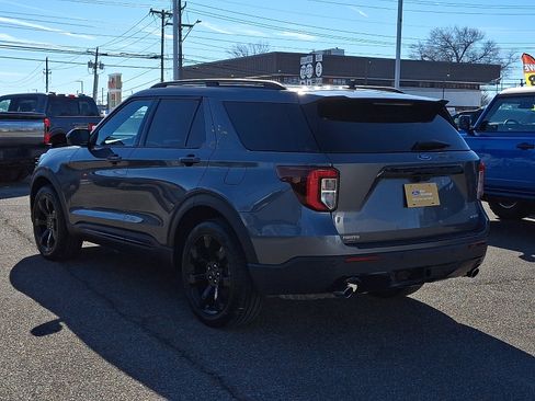 Certified 2024 Ford Explorer ST-Line w/ Class IV Trailer Tow Package image 7