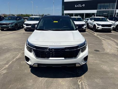 New 2026 Kia Seltos S FWD image 2