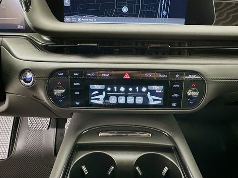 New 2026 Genesis G90 3.5T Prestige image 14