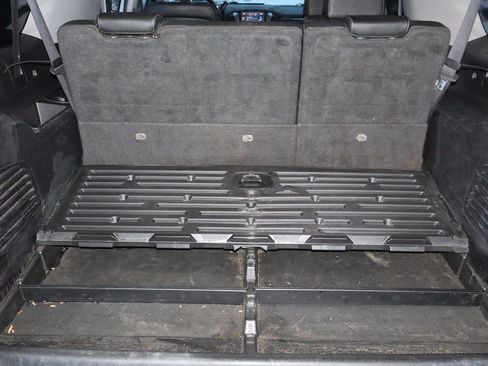 Used 2015 Chevrolet Suburban LTZ image 17