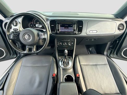Used 2013 Volkswagen Beetle 2.5 image 3