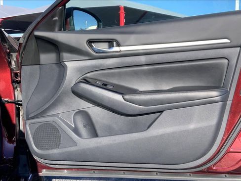 Used 2023 Nissan Altima 2.5 SV image 23